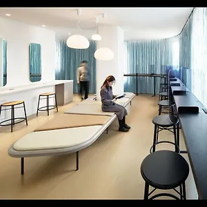 9h Nine Ningyocho Hotel cápsula